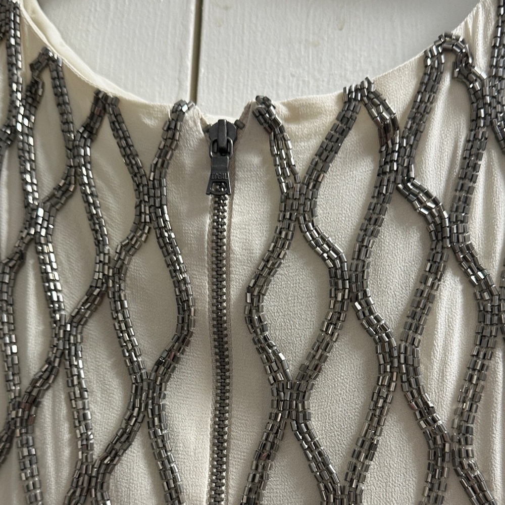 Alice + Olivia Sleeveless Silver and Cream Beaded Shift Dress - Picture 4 of 5